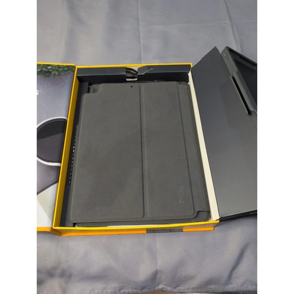 ZAGG Pro‎ Keys Case for Apple iPad 10.2
